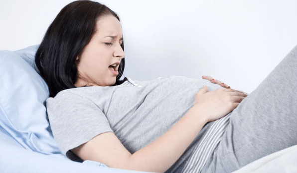 怀孕期间蠕虫引起的腹痛